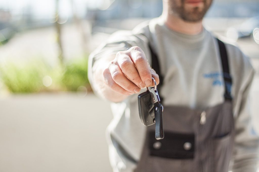 Auto verkopen: vergelijking advertentiesite, veiling en auto opkoper methodes